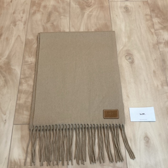 100% Cashmere Coach Leatherwear Scarf! - Picture 7 of 8